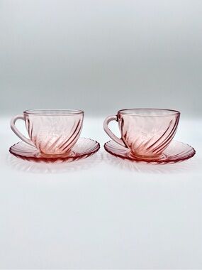Vintage Arcoroc France Rosaline Pink Swirl Teacups & Saucers - 2 Set (4 pieces)